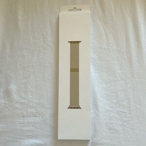 New in box! Unopened Apple Watch band